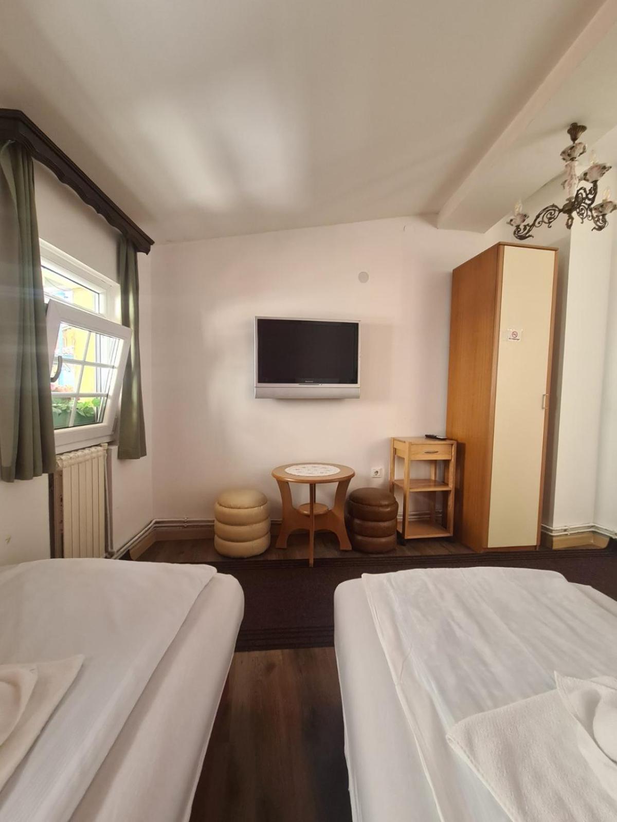 Guesthouse Nia Deluxe Szarajevó Kültér fotó