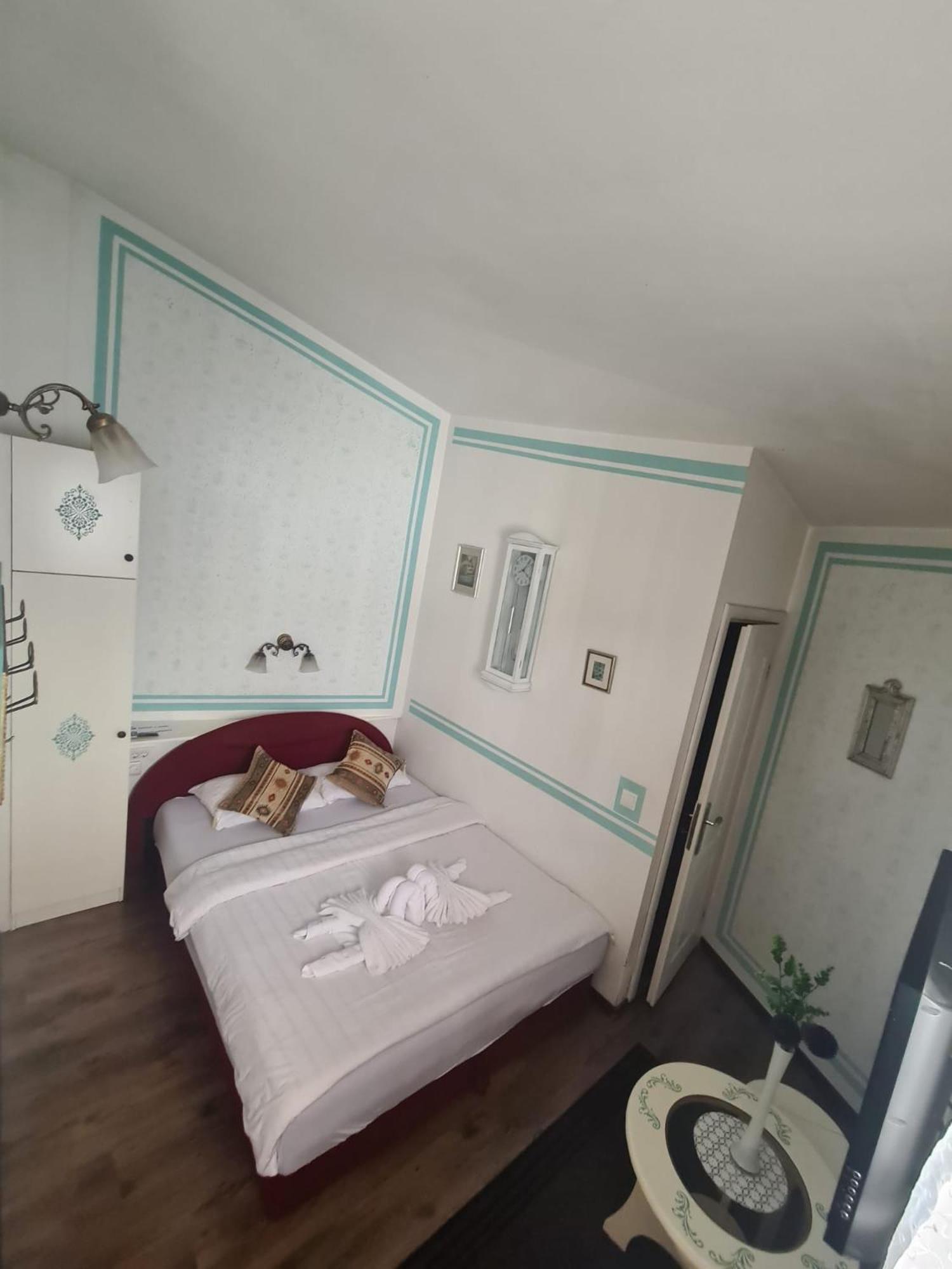 Guesthouse Nia Deluxe Szarajevó Kültér fotó