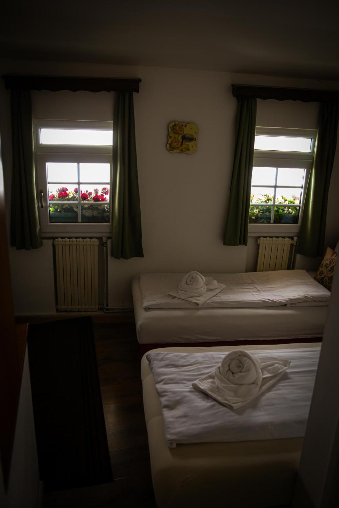 Guesthouse Nia Deluxe Szarajevó Kültér fotó