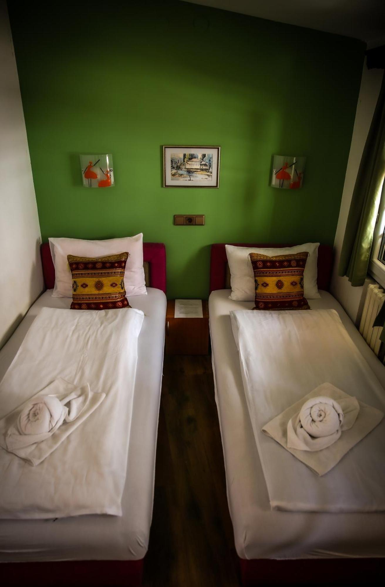 Guesthouse Nia Deluxe Szarajevó Kültér fotó