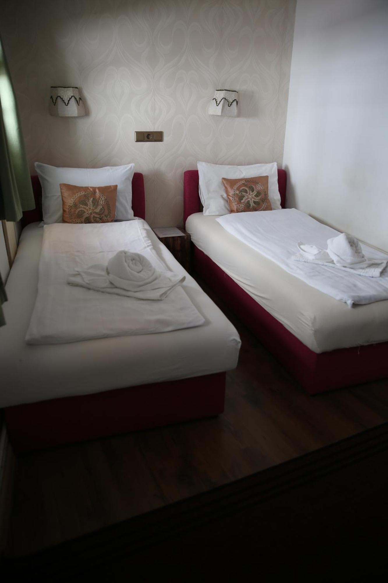 Guesthouse Nia Deluxe Szarajevó Kültér fotó