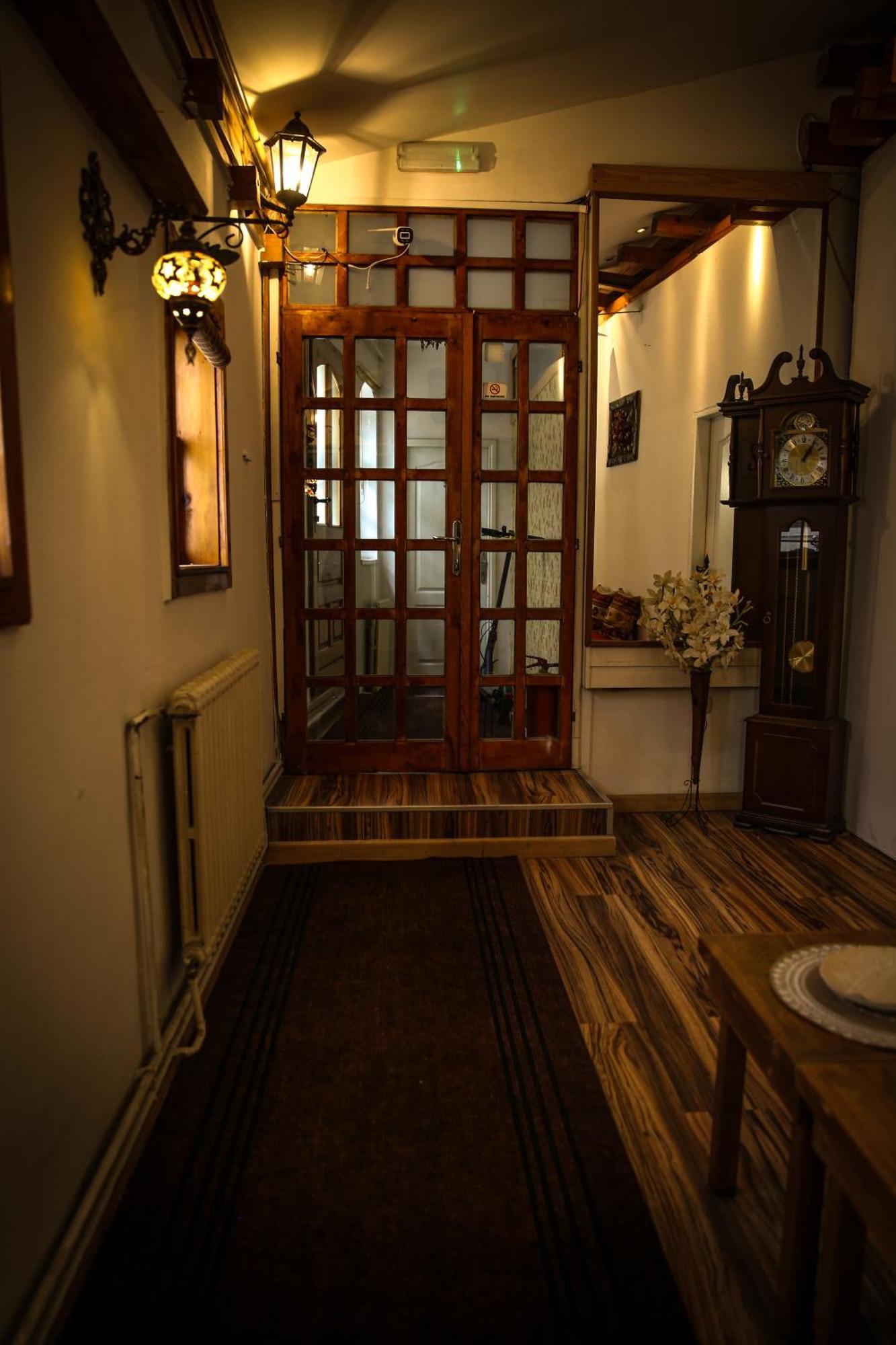 Guesthouse Nia Deluxe Szarajevó Kültér fotó